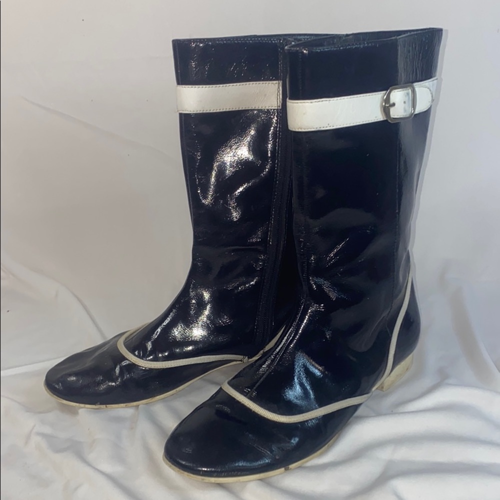 Vintage Dollhouse Stylish Black and White Leather Women's Boots, Size 8